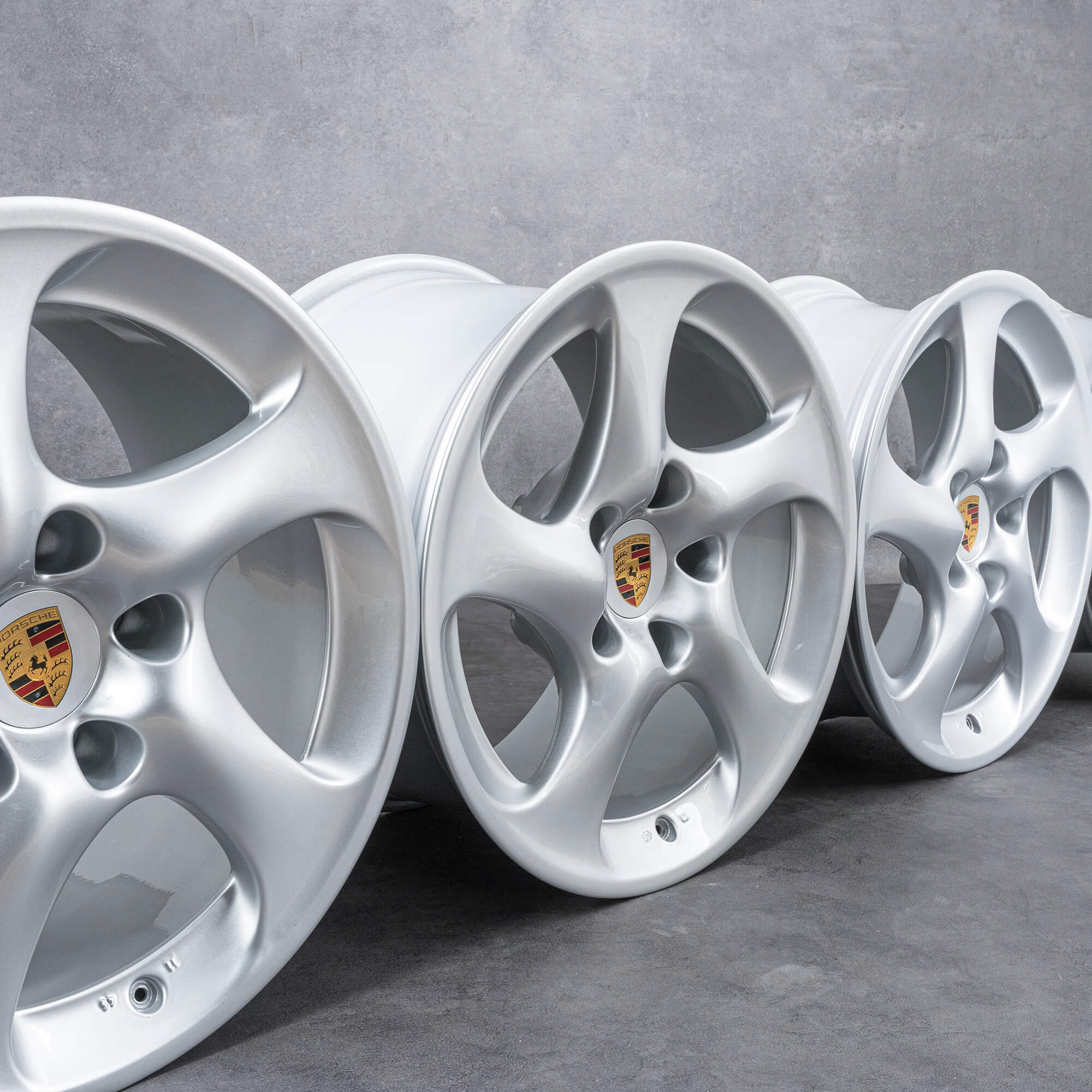 Original Porsche 18 Inch 996 C4 Turbo Rims Hollow Spoke 99636213604 NEW