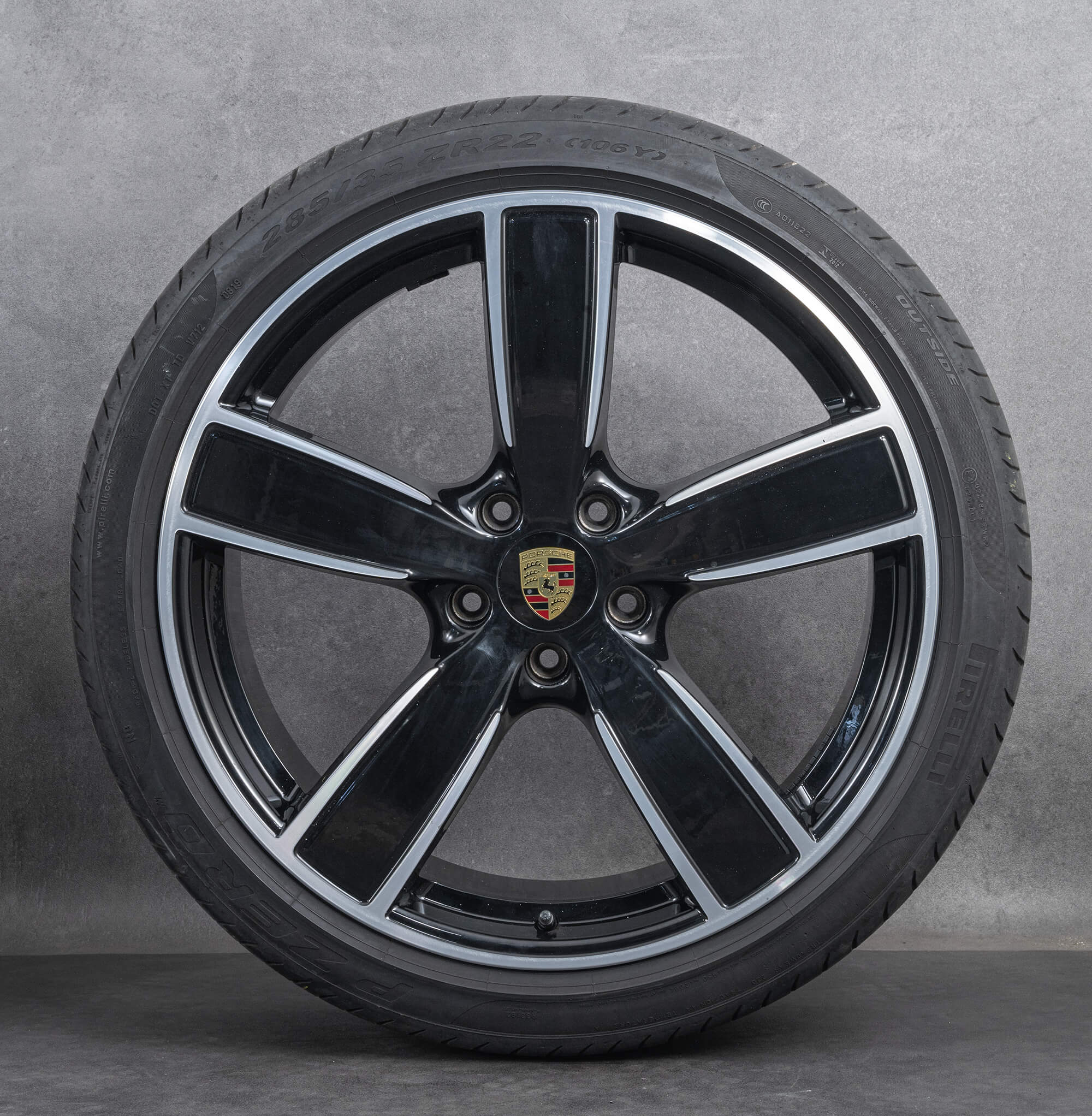 ポルシェ カイエン E3 9Y0 SPORT 純正22インチ+ピレリ ☆ 超高級品 ☆ KAHANN ポルシェ カイエン E3 9Y0 SPORT 純正22インチ