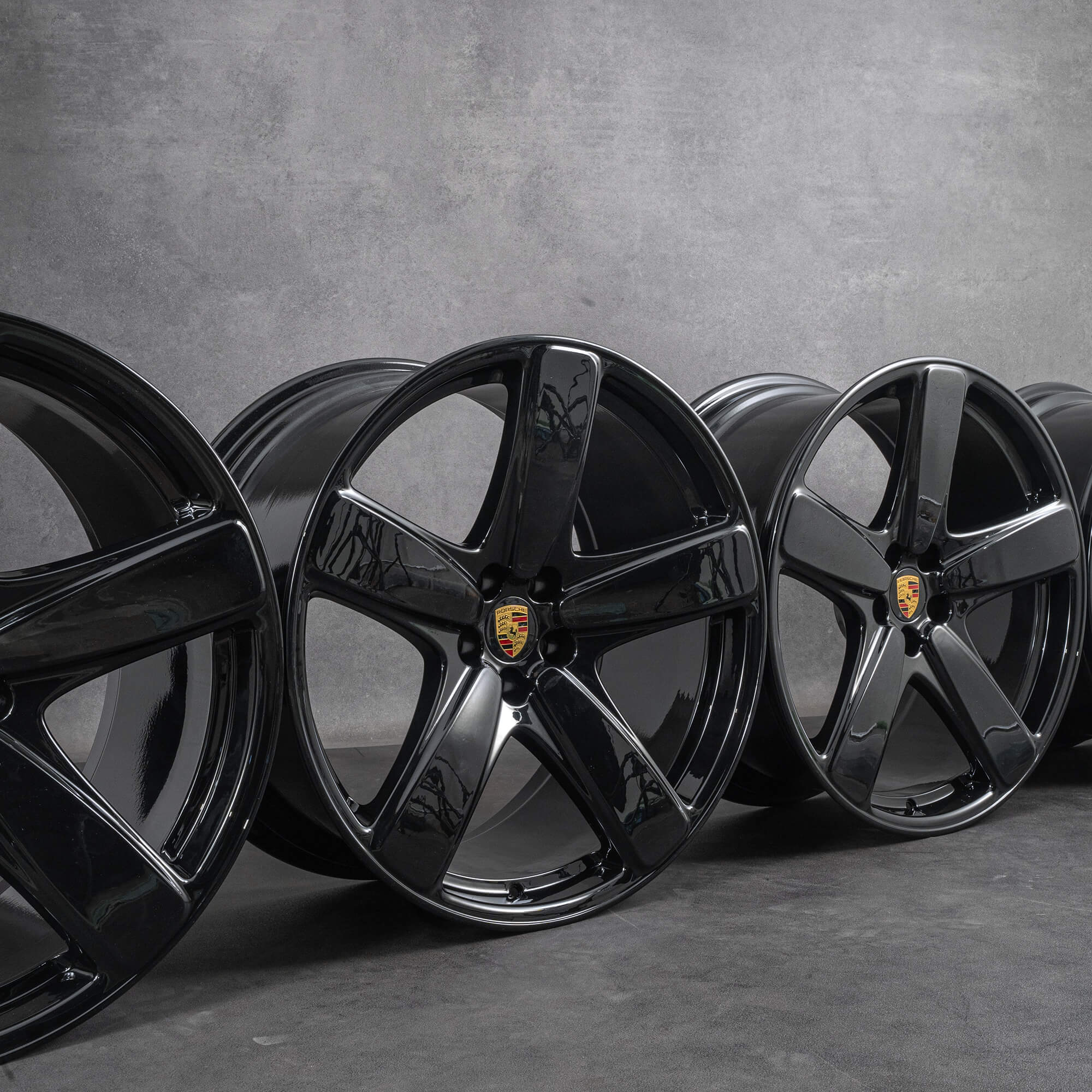 Original Porsche 21 Inch Macan II Sport Classic Rims 9 5J 95B601025EF Black Original Porsche 21 Inch Macan II Sport Classic Rims 9 5J 95B601025EF Black